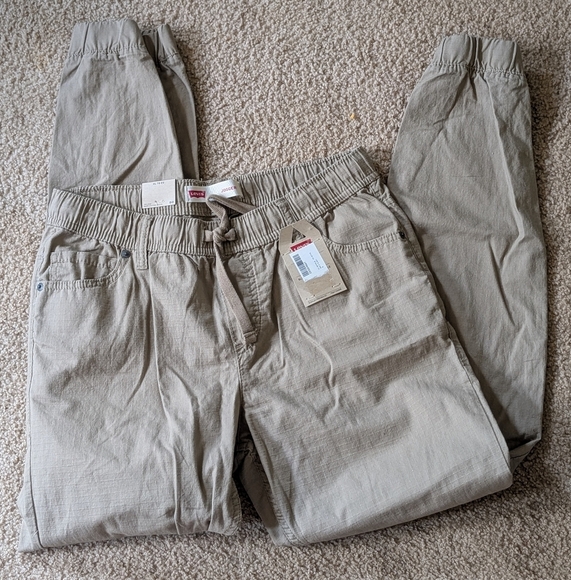 New With Tags Levi's Tan Joggers Size XL - Picture 1 of 9